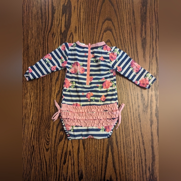 6-12m ruffle butts swimsuit - Picture 2 of 5